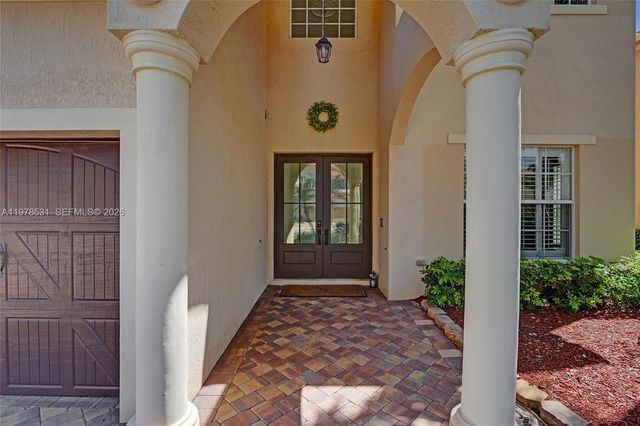 3402 Vanderbilt Dr, Wellington, FL 33414