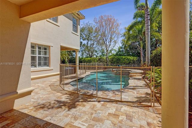 3402 Vanderbilt Dr, Wellington, FL 33414