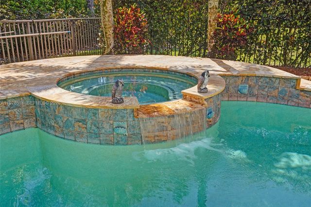 3402 Vanderbilt Dr, Wellington, FL 33414