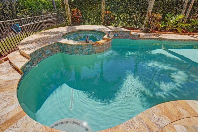 3402 Vanderbilt Dr, Wellington, FL 33414