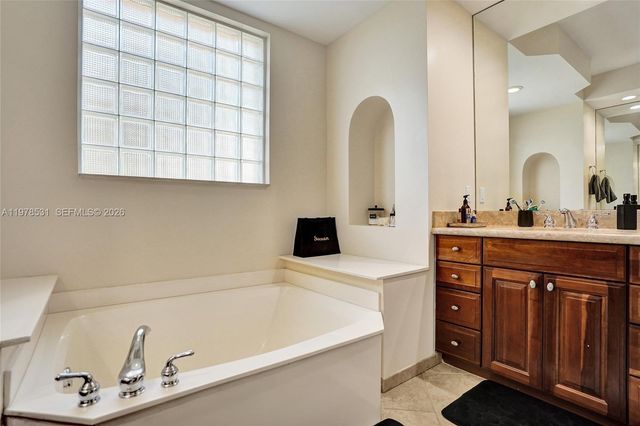 3402 Vanderbilt Dr, Wellington, FL 33414