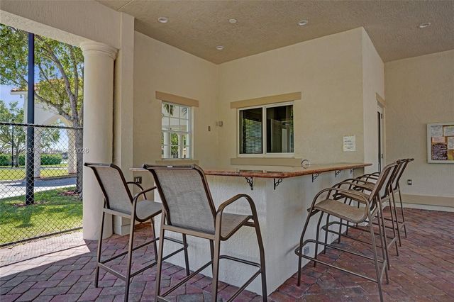 3402 Vanderbilt Dr, Wellington, FL 33414