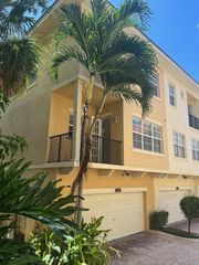 11750 Valencia Gardens Avenue, Palm Beach Gardens, FL 33410