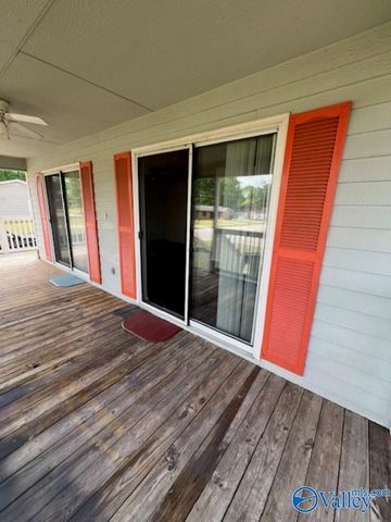 501 NW Memorial Drive, Decaturville, AL 35601