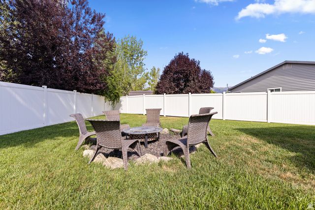 208 W 1600 N, Layton, UT 84041