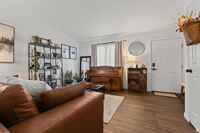 208 W 1600 N, Layton, UT 84041