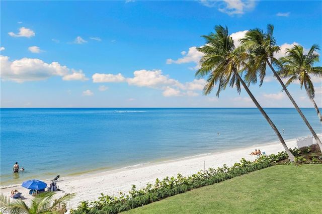 40 32nd AVE S, Naples, FL 34102