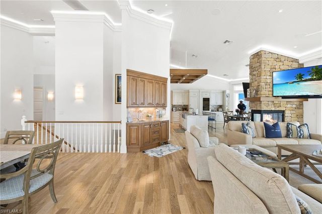 40 32nd AVE S, Naples, FL 34102