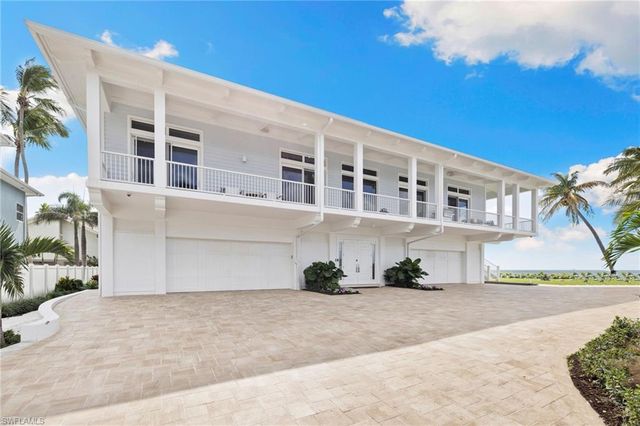 40 32nd AVE S, Naples, FL 34102