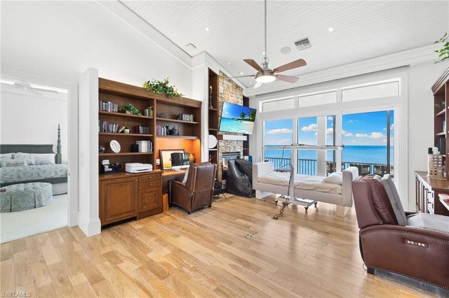 40 32nd AVE S, Naples, FL 34102