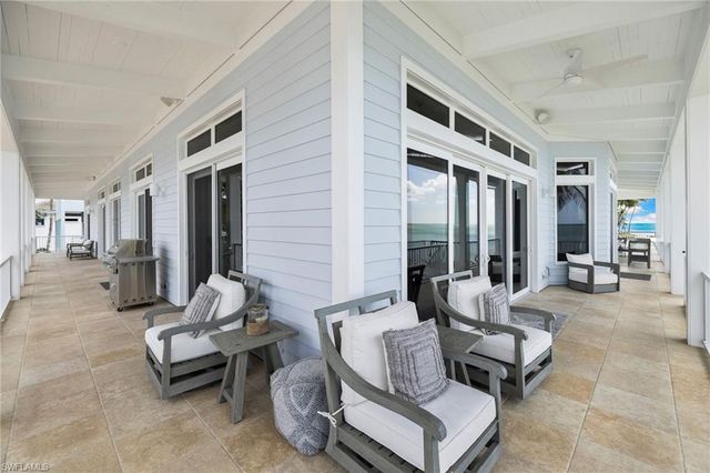 40 32nd AVE S, Naples, FL 34102