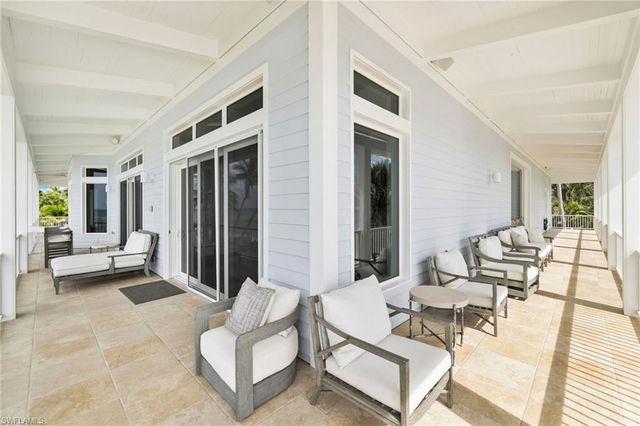 40 32nd AVE S, Naples, FL 34102