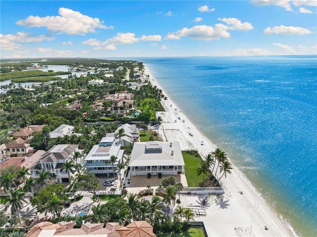 40 32nd AVE S, Naples, FL 34102