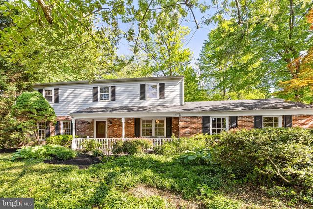 563 APPLEWOOD DR, Fort Washington, PA 19034