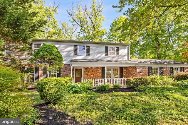 563 APPLEWOOD DR, Fort Washington, PA 19034