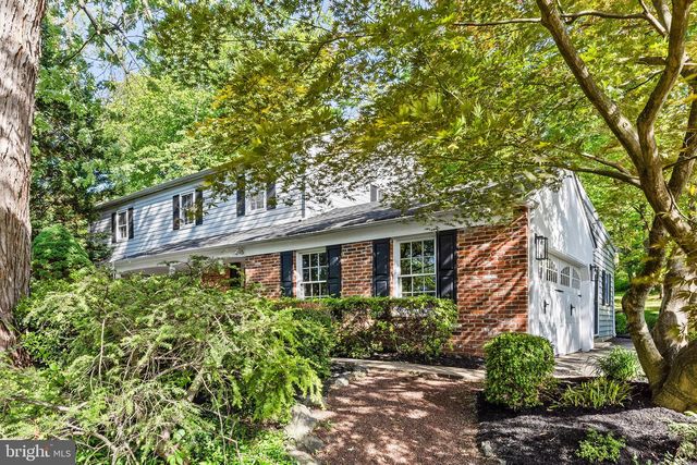 563 APPLEWOOD DR, Fort Washington, PA 19034