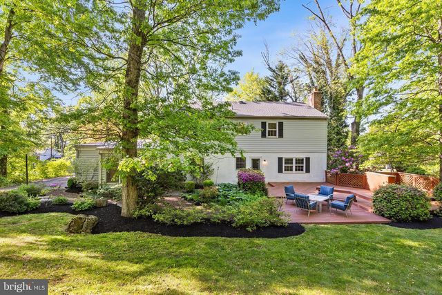563 APPLEWOOD DR, Fort Washington, PA 19034