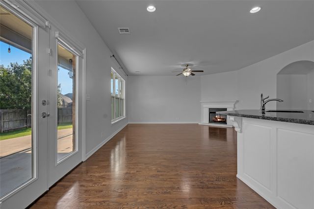 133 W 130th Place S, Jenks, OK 74037
