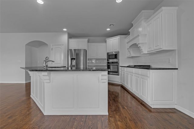 133 W 130th Place S, Jenks, OK 74037