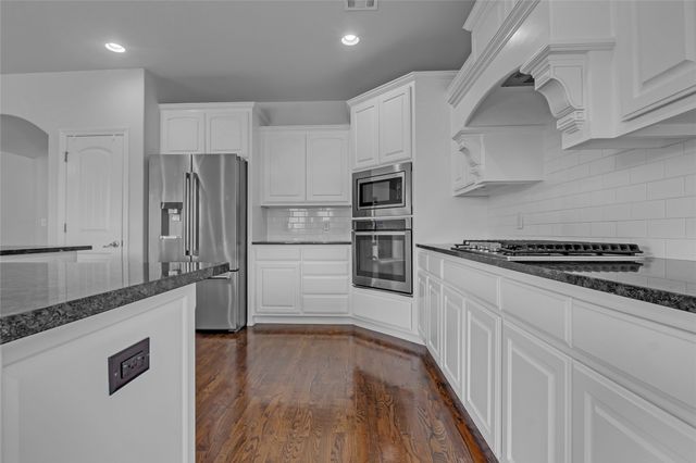 133 W 130th Place S, Jenks, OK 74037