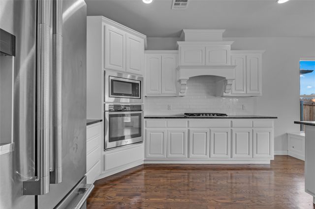 133 W 130th Place S, Jenks, OK 74037