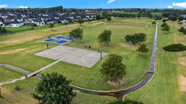 133 W 130th Place S, Jenks, OK 74037
