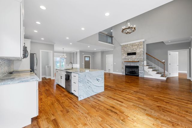 8938 Cattails Creek Way, Ooltewah, TN 37363