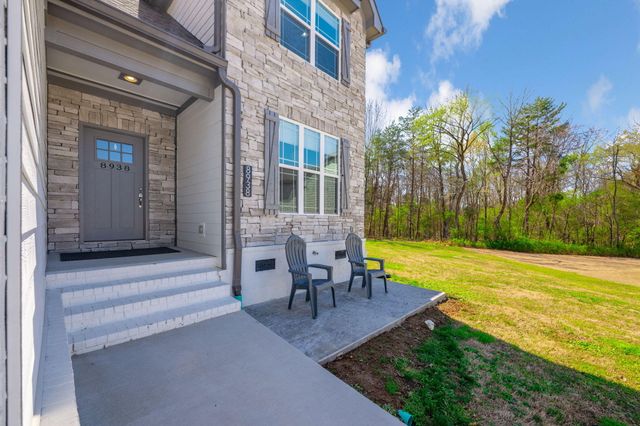 8938 Cattails Creek Way, Ooltewah, TN 37363