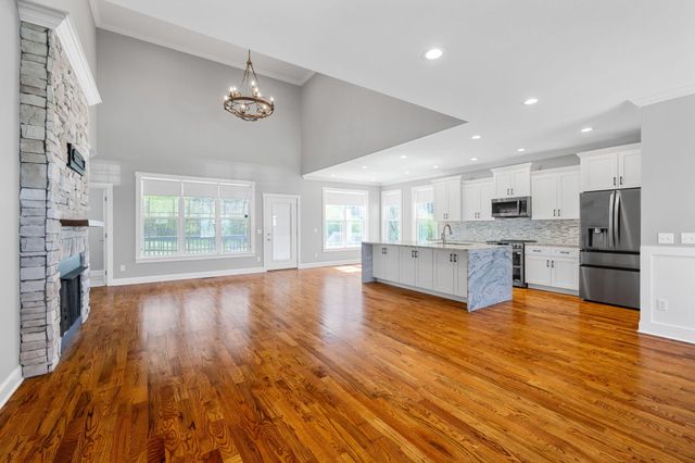 8938 Cattails Creek Way, Ooltewah, TN 37363