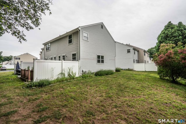 27 Allspice Lane 27, Glastonbury, CT 06033