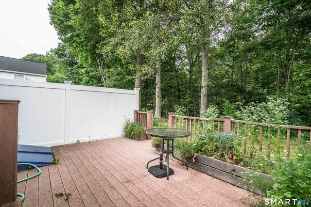 27 Allspice Lane 27, Glastonbury, CT 06033