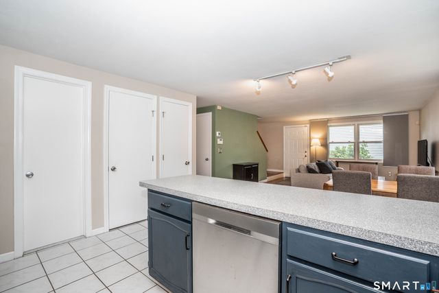27 Allspice Lane 27, Glastonbury, CT 06033
