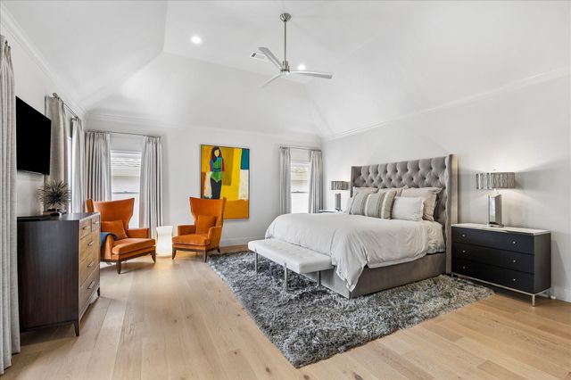 234 S Post Oak Lane, Houston, TX 77056