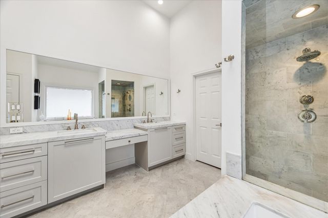 234 S Post Oak Lane, Houston, TX 77056