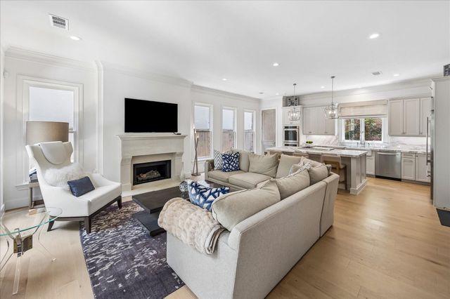 234 S Post Oak Lane, Houston, TX 77056