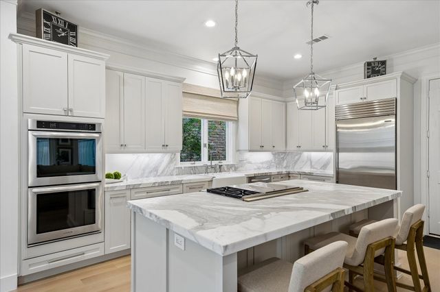 234 S Post Oak Lane, Houston, TX 77056
