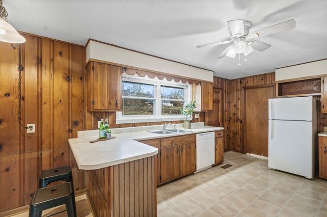 128 Scott Street, NE, Charleston, TN 37310
