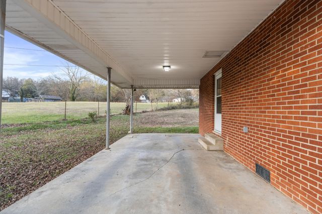 128 Scott Street, NE, Charleston, TN 37310