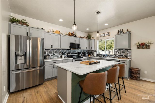3218 S Veneto Pl, Meridian, ID 83642
