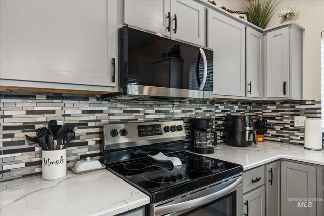 3218 S Veneto Pl, Meridian, ID 83642