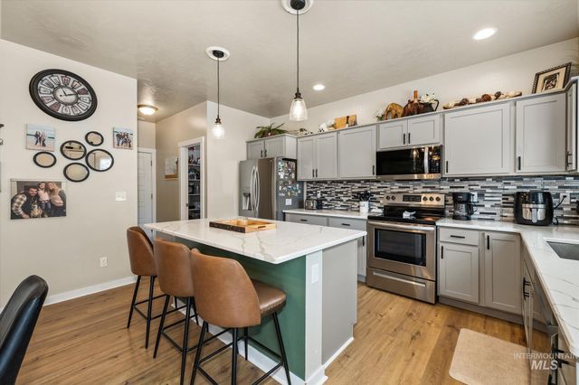 3218 S Veneto Pl, Meridian, ID 83642