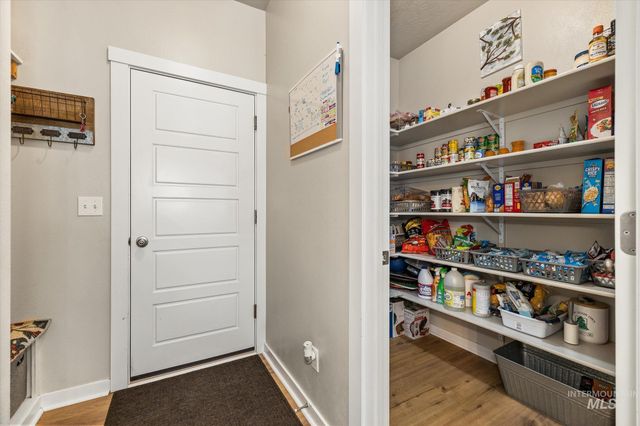 3218 S Veneto Pl, Meridian, ID 83642