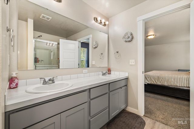 3218 S Veneto Pl, Meridian, ID 83642