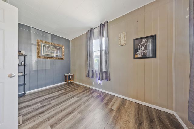2020 S Kerth Avenue, Evansville, IN 47714