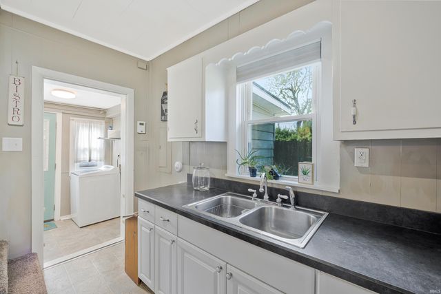 2020 S Kerth Avenue, Evansville, IN 47714