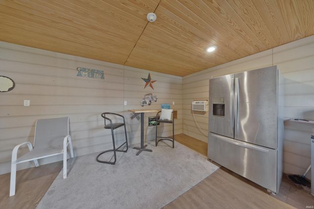 2020 S Kerth Avenue, Evansville, IN 47714