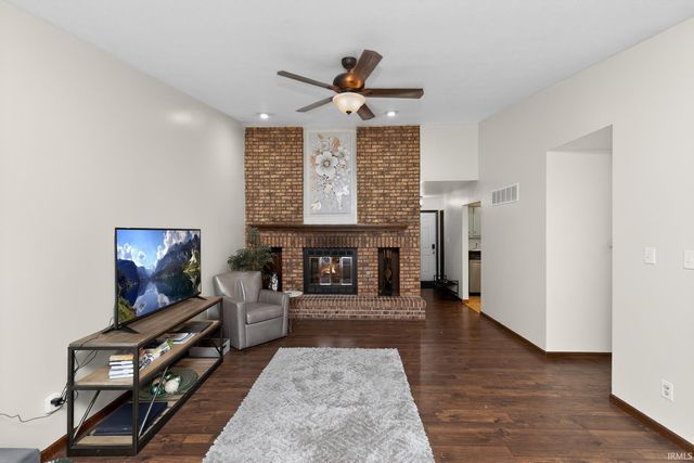 3601 Bent Oak Trl Unit B Trail, Elkhart, IN 46517