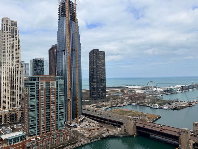 363 E Wacker Drive 2109, Chicago, IL 60601