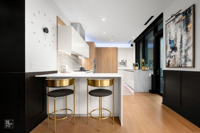 363 E Wacker Drive 2109, Chicago, IL 60601