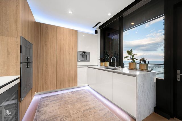 363 E Wacker Drive 2109, Chicago, IL 60601